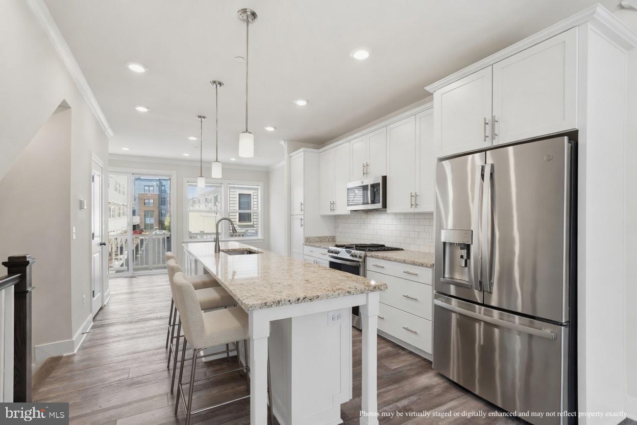 WESTSIDE AT SHADY GROVE - Residential