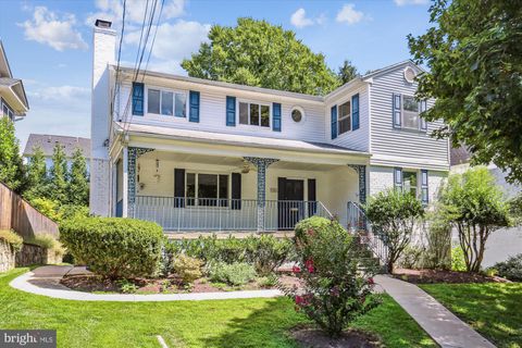 Photo of 5203 Nahant Street, BETHESDA, MD 20816 (MLS # MDMC2198146) Photo of 5203 Nahant Street, BETHESDA, MD 20816 (MLS # MDMC2198146)