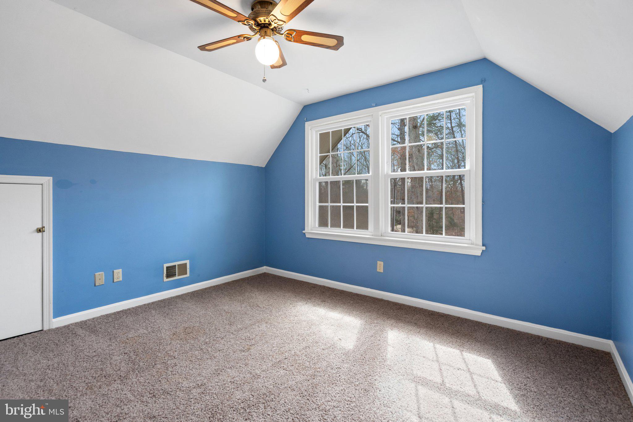 LAKE OF THE WOODS - Residential