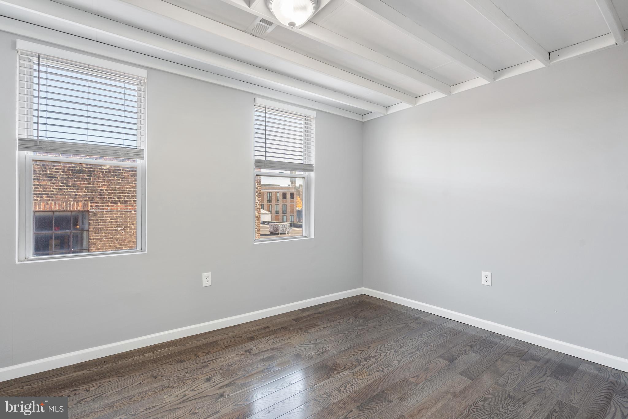 QUEEN VILLAGE - Residential Lease