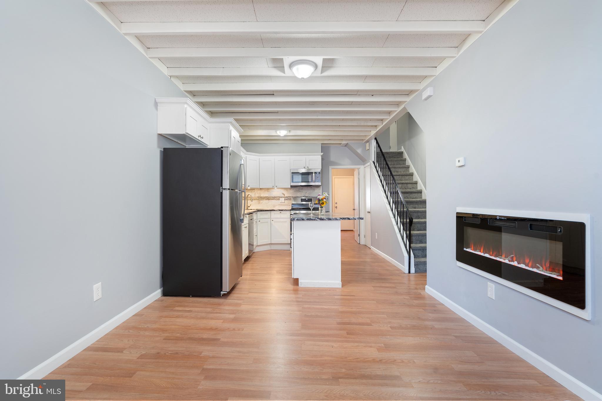 QUEEN VILLAGE - Residential Lease