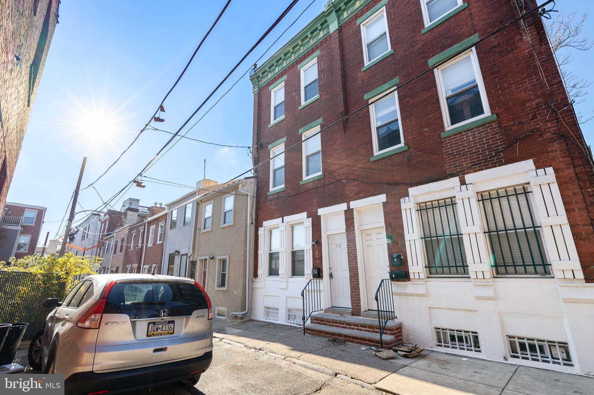 QUEEN VILLAGE - Residential Lease