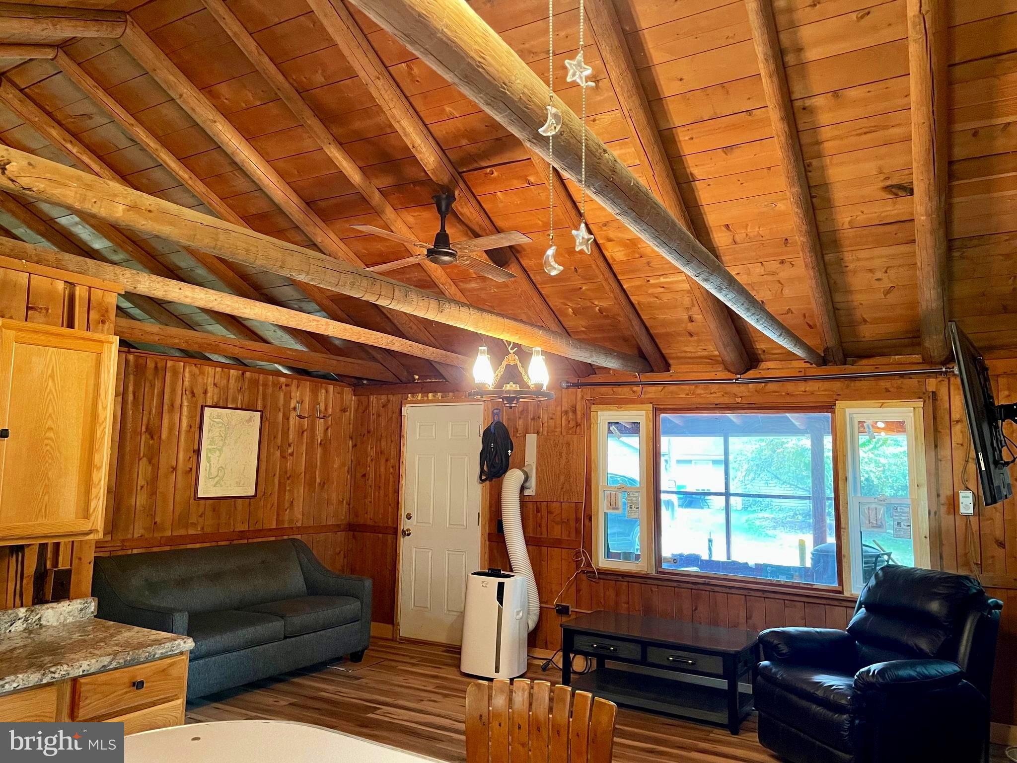 POTOMAC PARK ESTATES - Residential