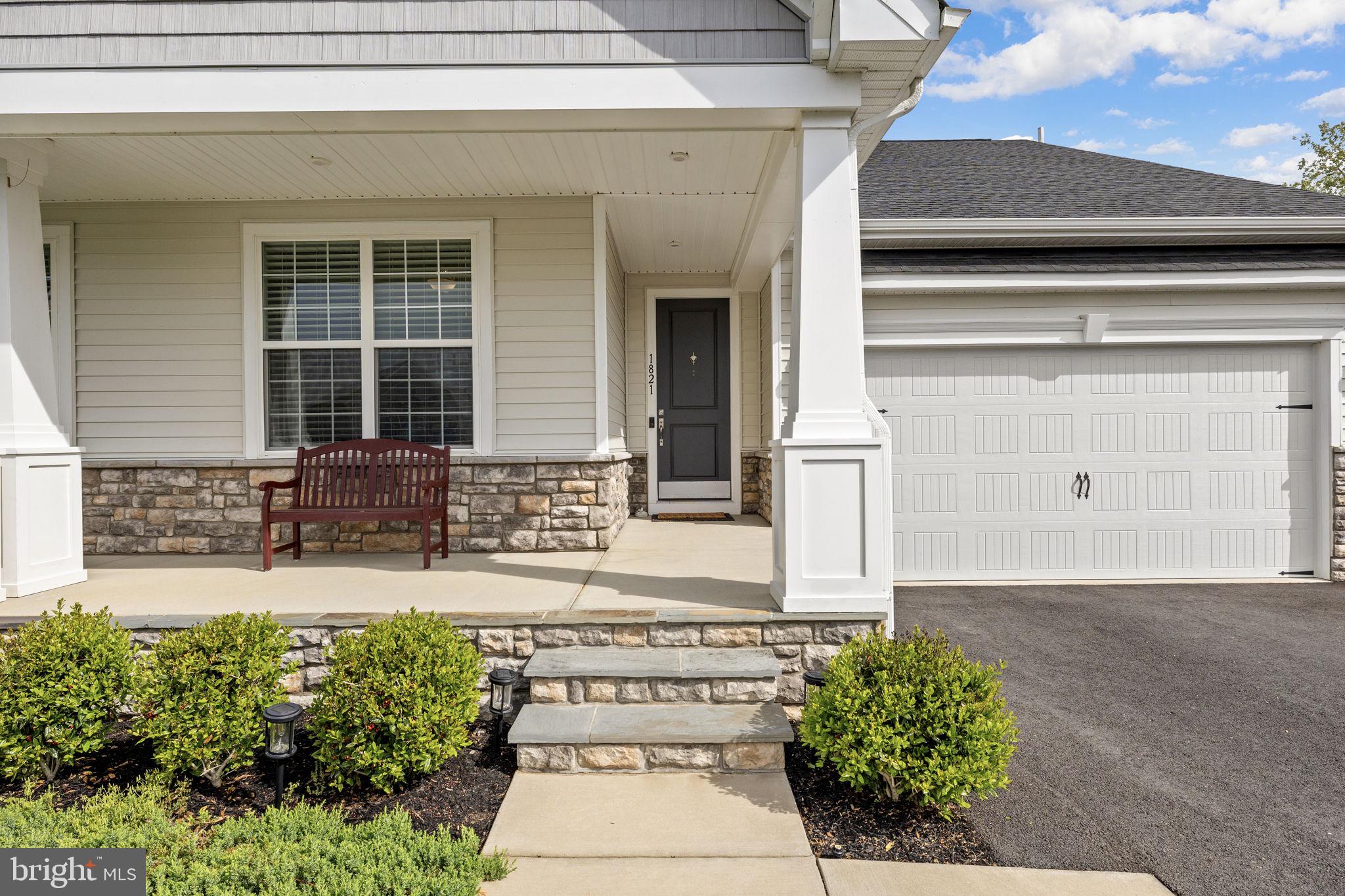 1821 LEGACY LANE