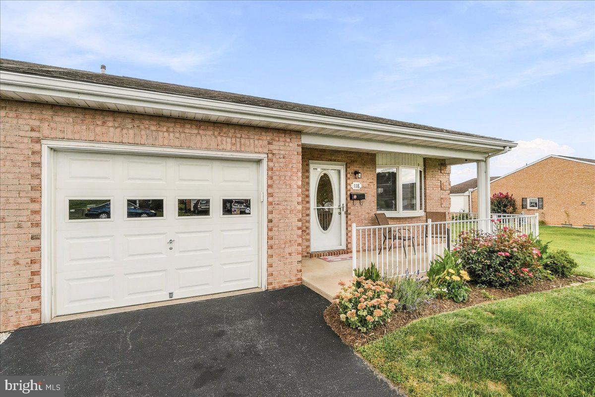 118 SUNFLOWER DRIVE