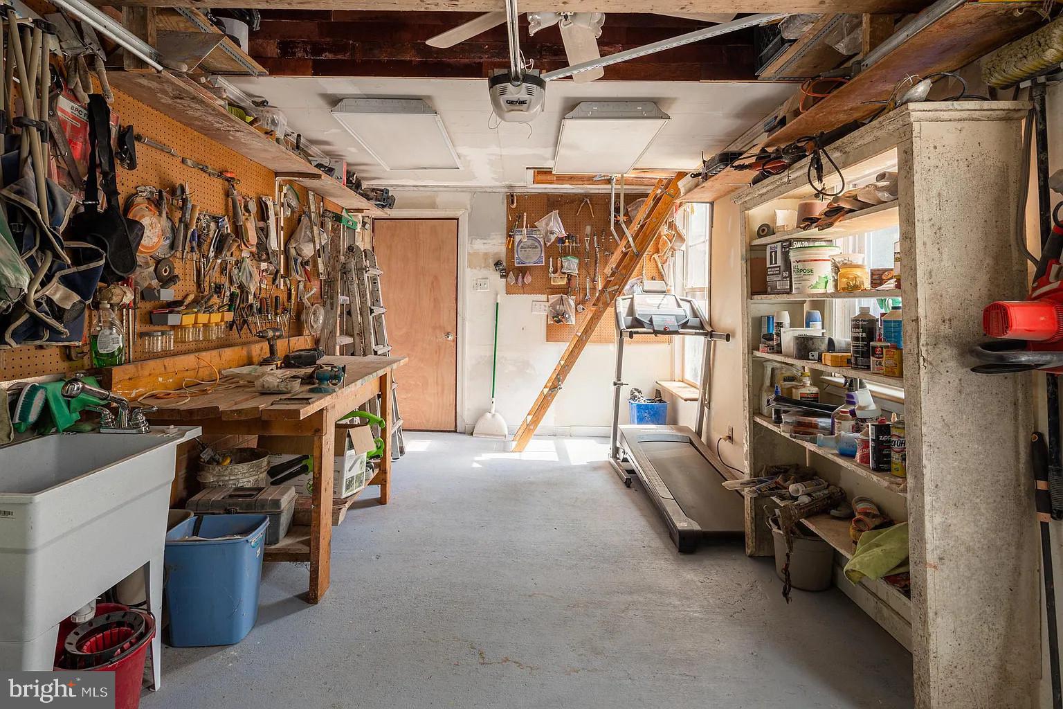 FOXHALL - Residential