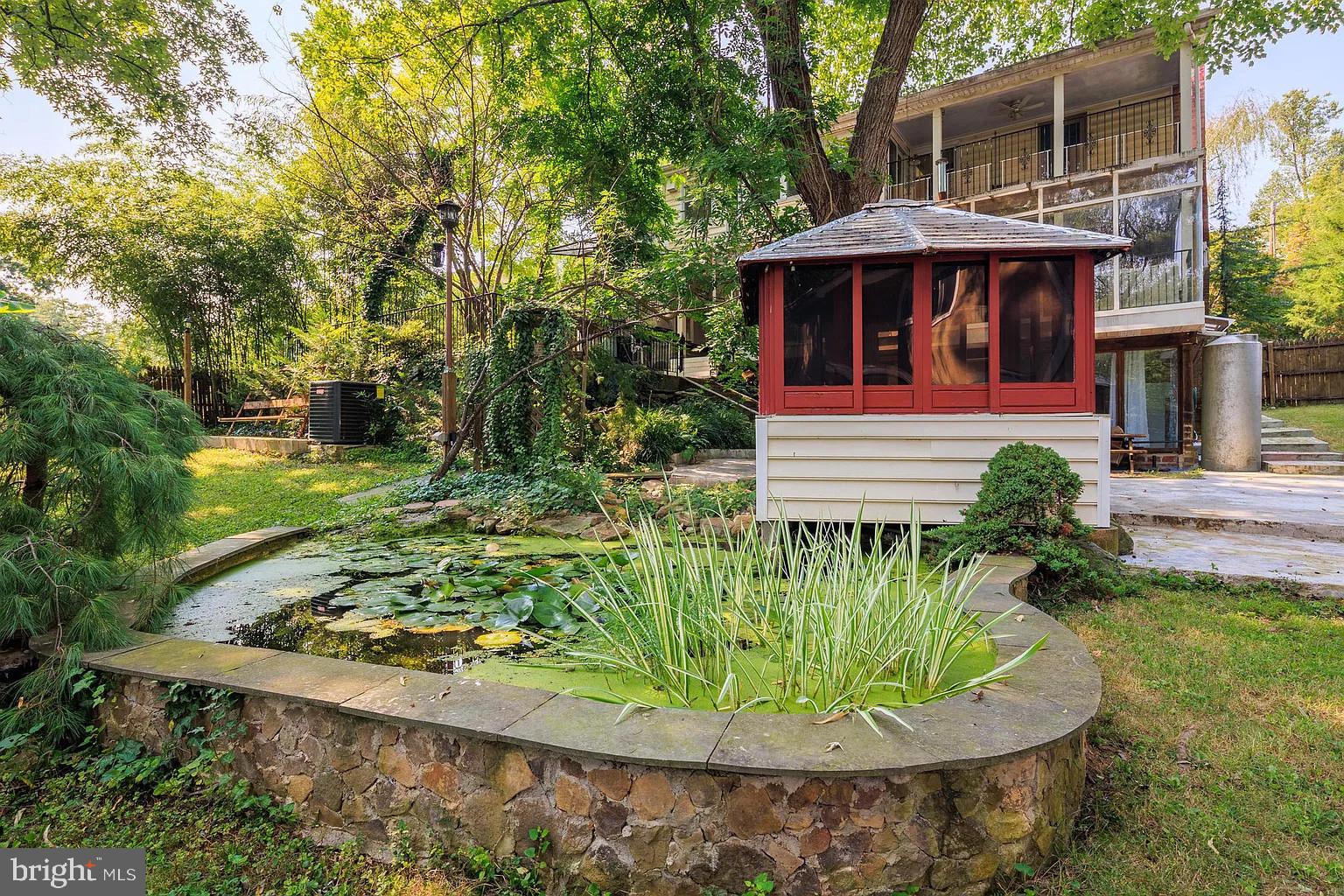 FOXHALL - Residential