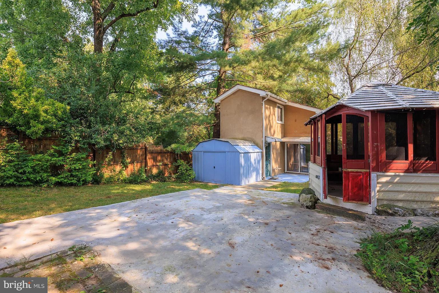 FOXHALL - Residential