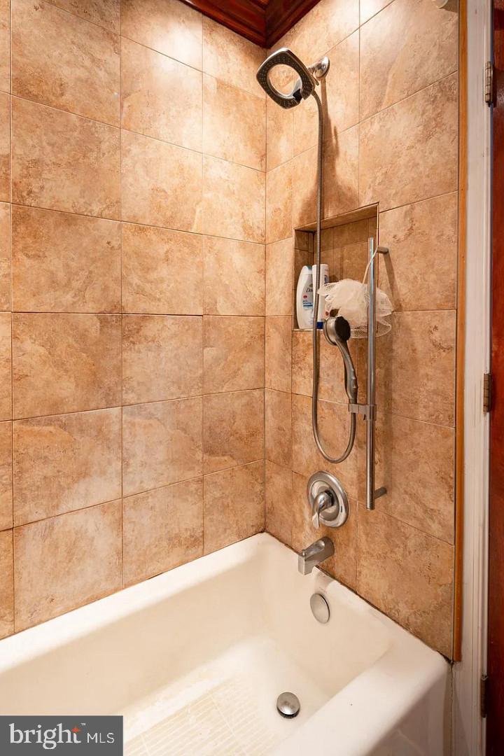 FOXHALL - Residential