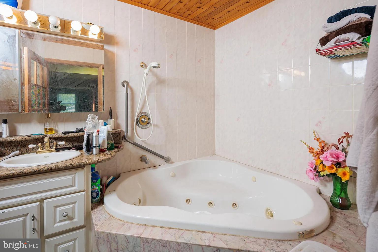 FOXHALL - Residential