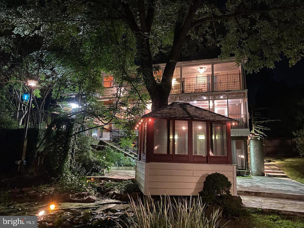 FOXHALL - Residential