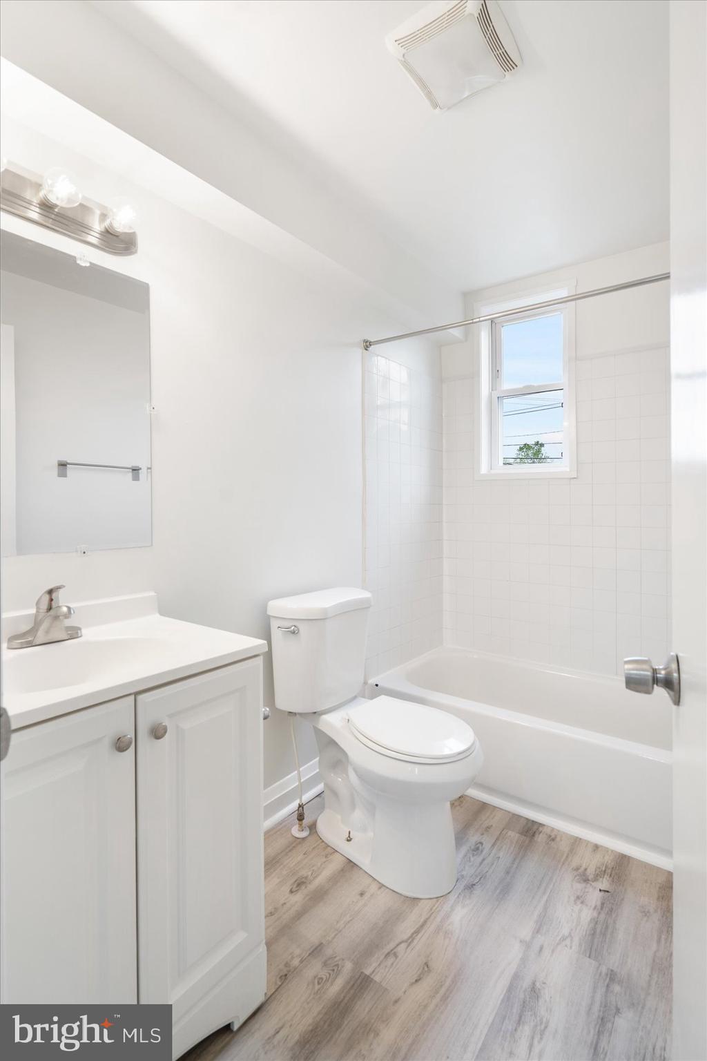 PARKSIDE - Residential