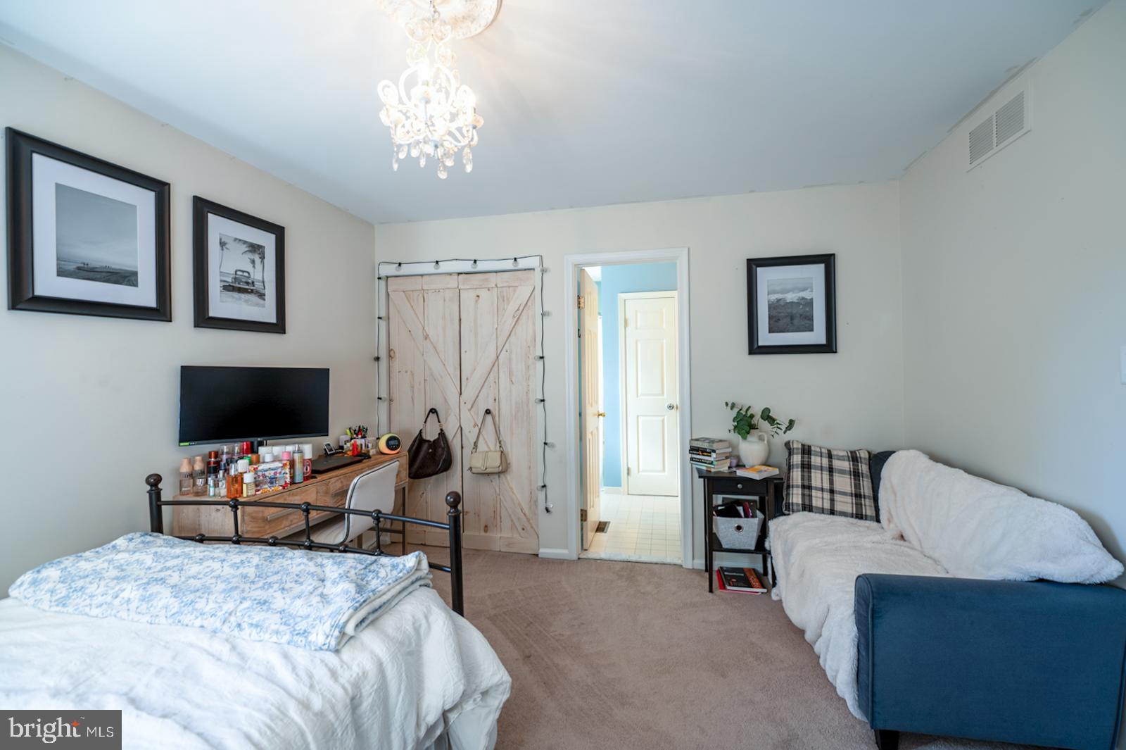 CHARTER OAKS - Residential