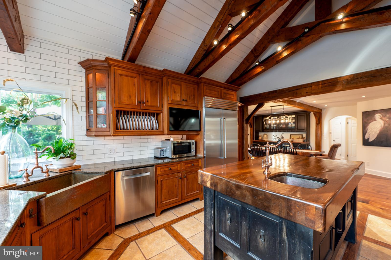 CHARTER OAKS - Residential