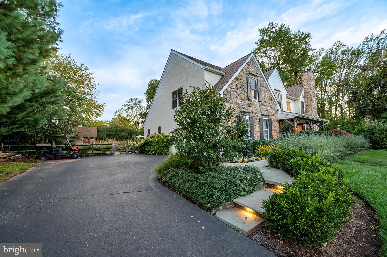 CHARTER OAKS - Residential