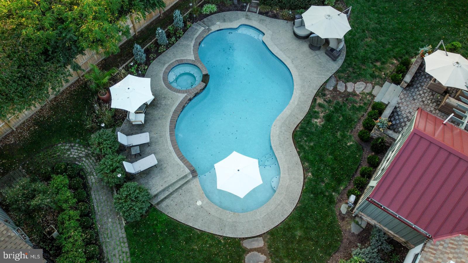 CHARTER OAKS - Residential