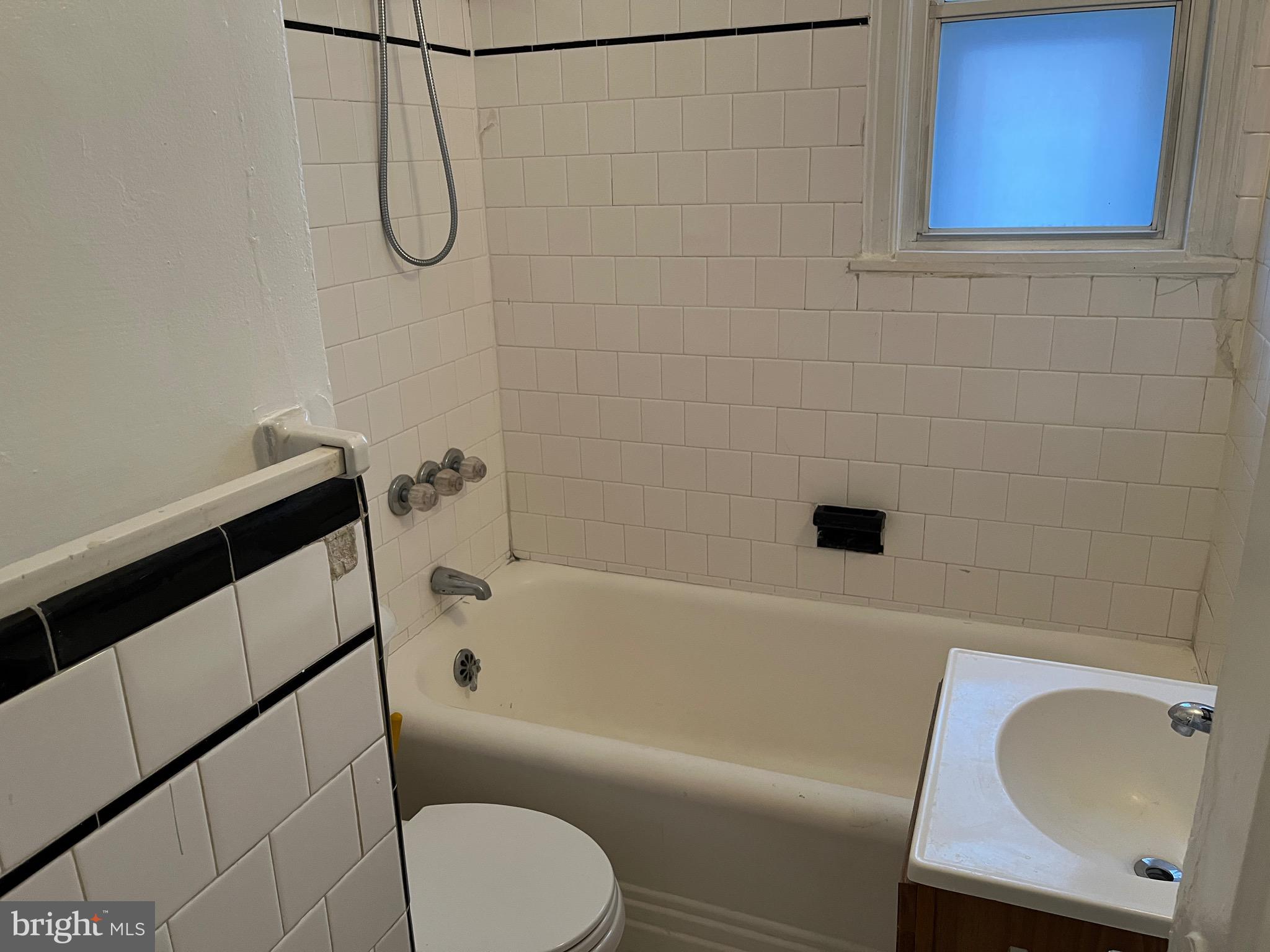 TAKOMA PARK - Residential Lease