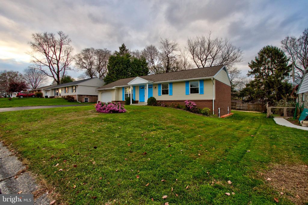 Photo of 825 DARBY LN, LANCASTER, PA 17601 (MLS # PALA2027958)