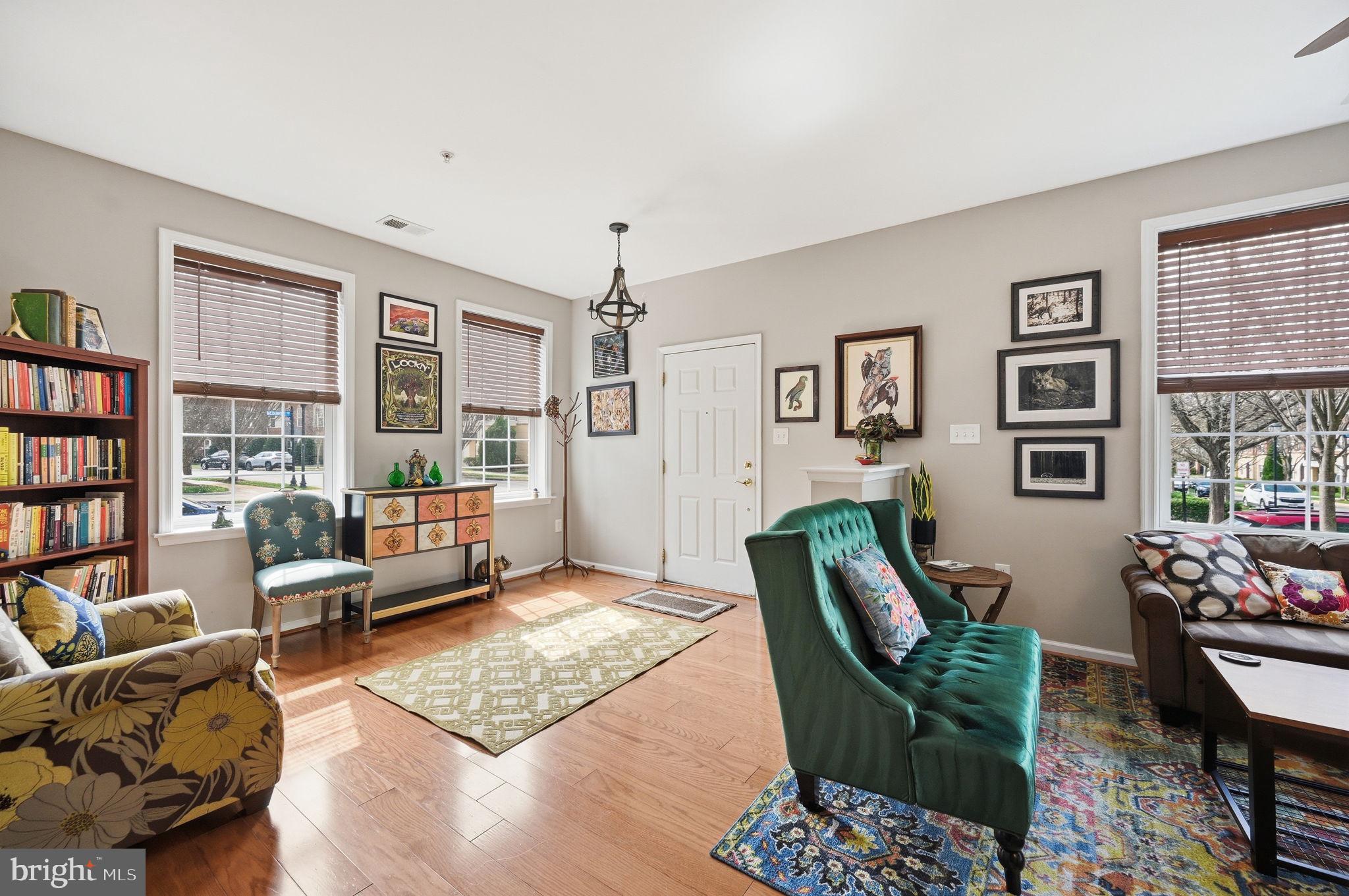 19416 COPPERMINE SQUARE