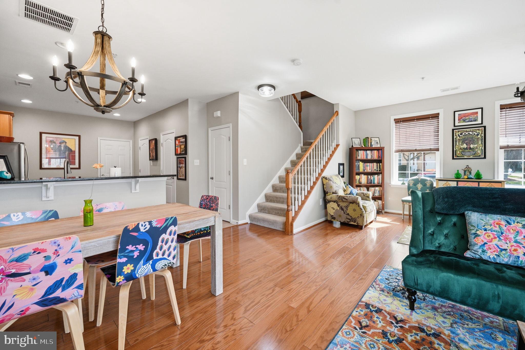 TOWNES CONDOMINIUMS - Residential