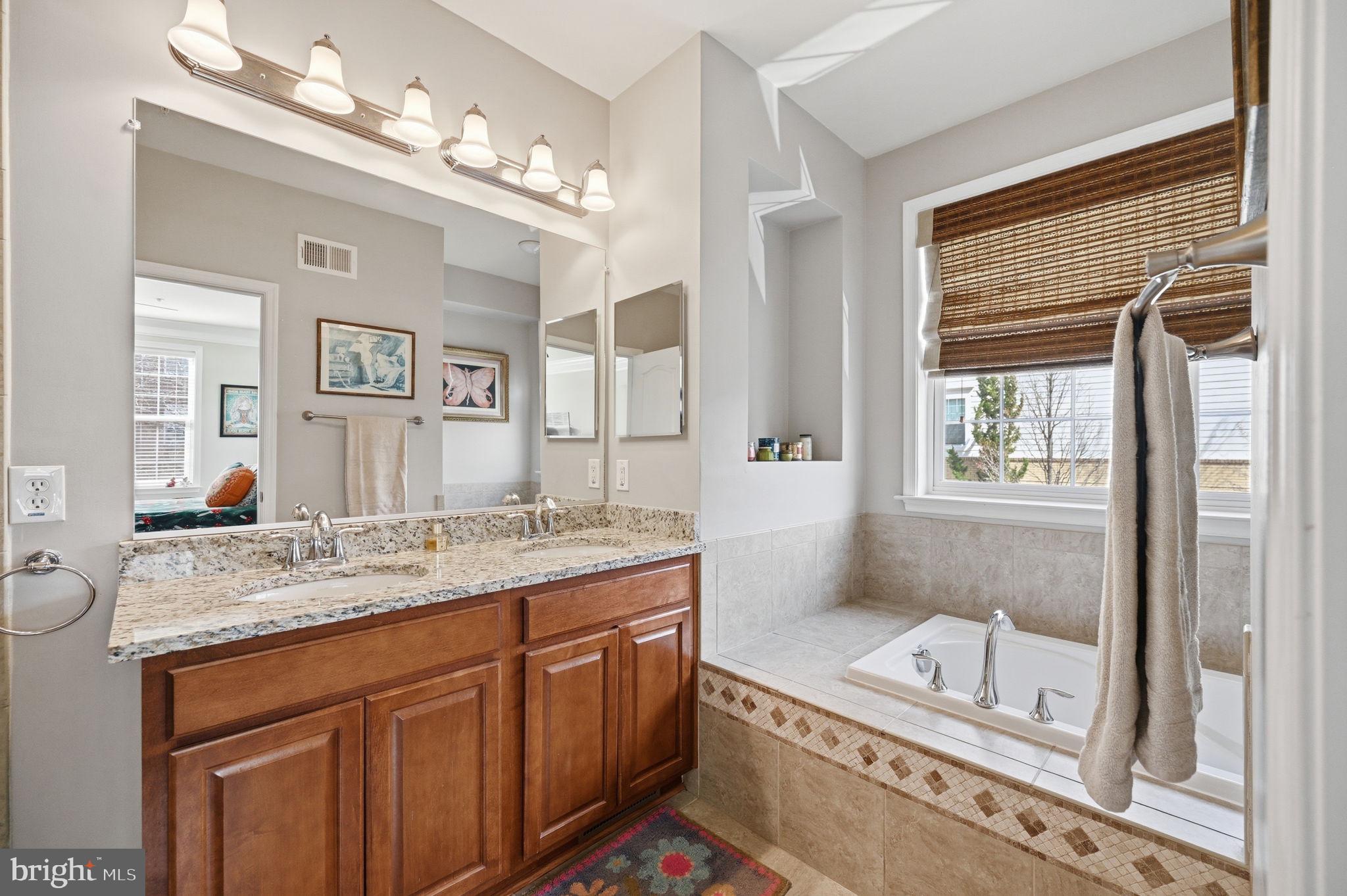 TOWNES CONDOMINIUMS - Residential