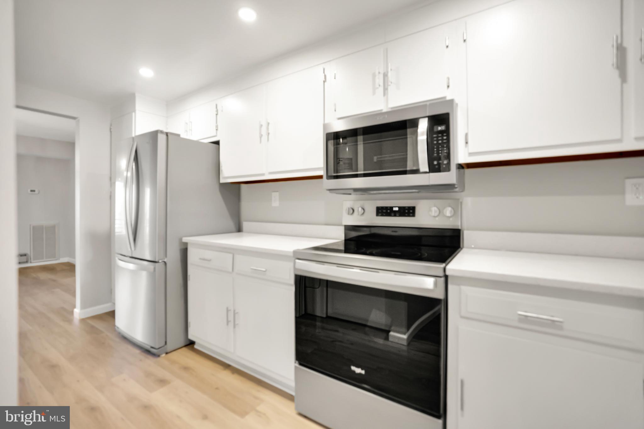 ROSSMOOR MUTUAL #14 - Residential