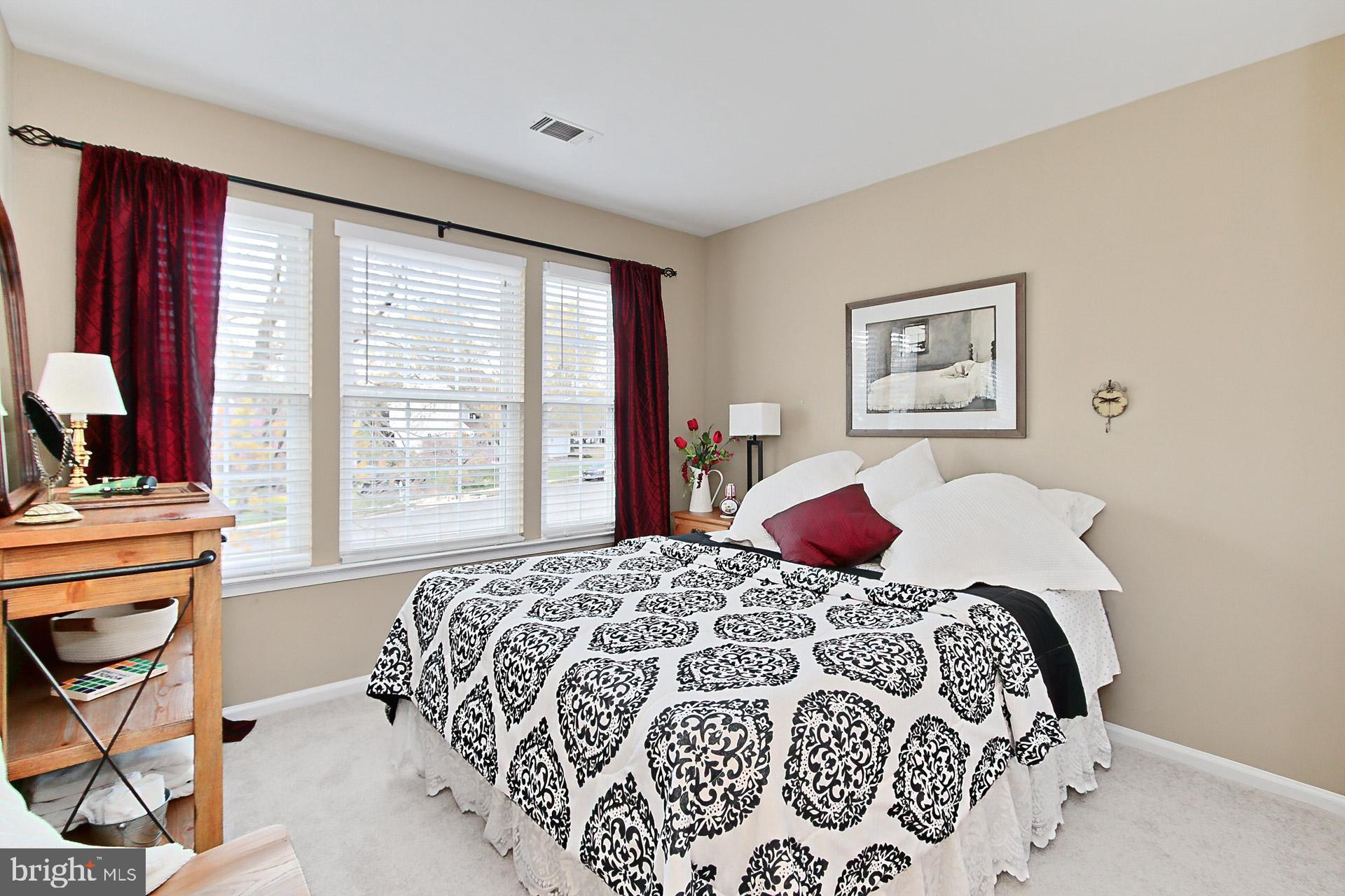 SEQUOIA FARMS - Residential