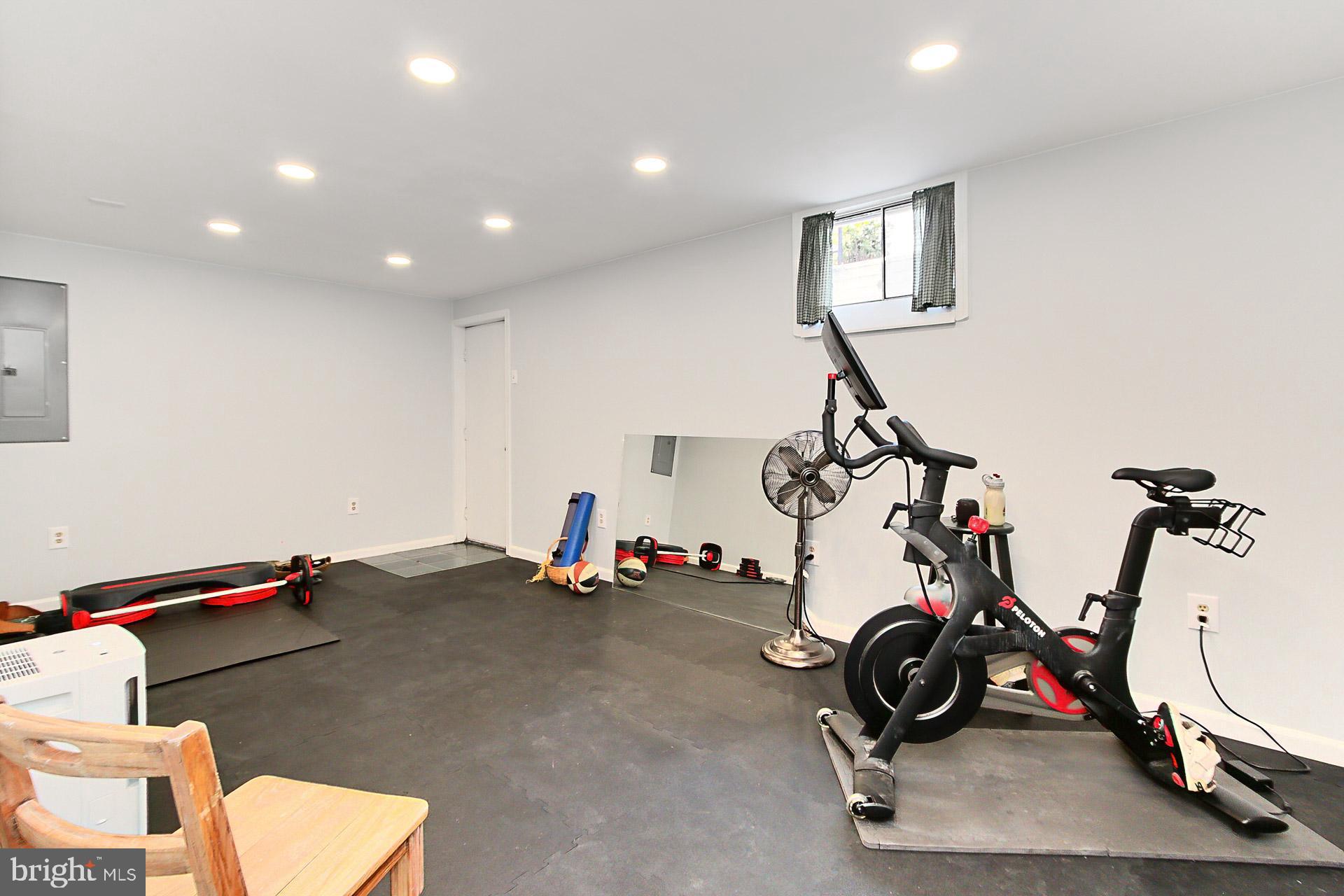 SEQUOIA FARMS - Residential