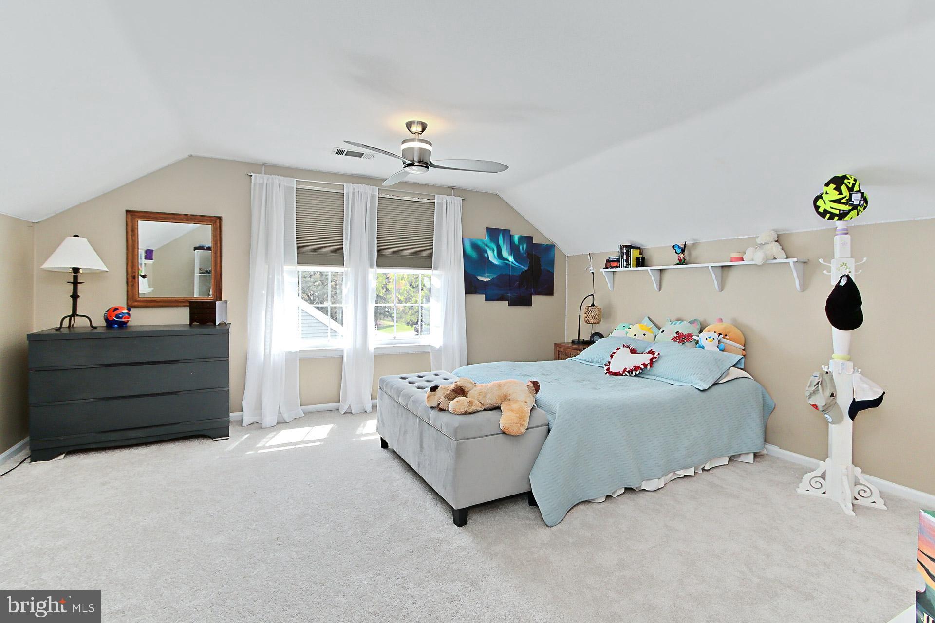 SEQUOIA FARMS - Residential