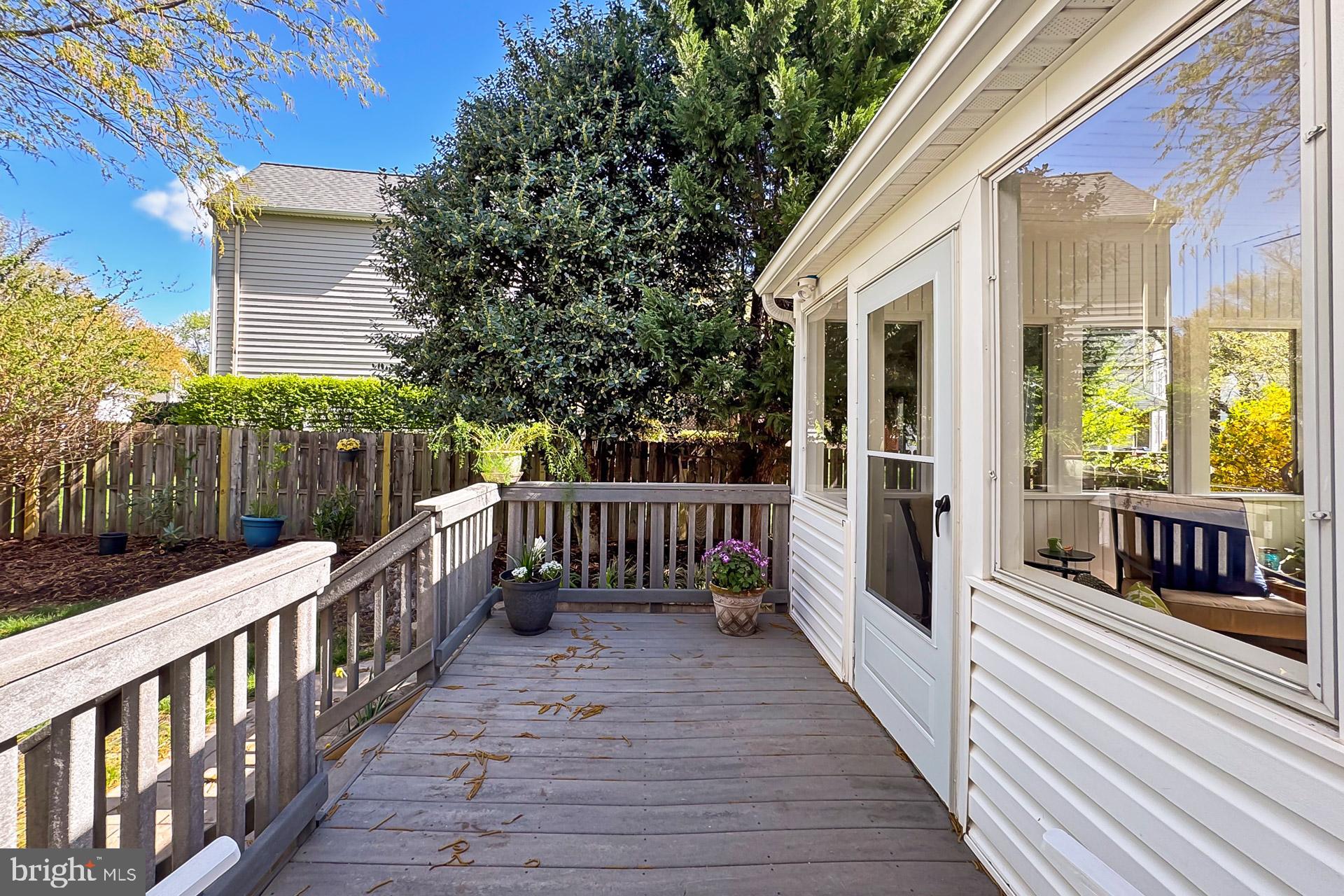 SEQUOIA FARMS - Residential