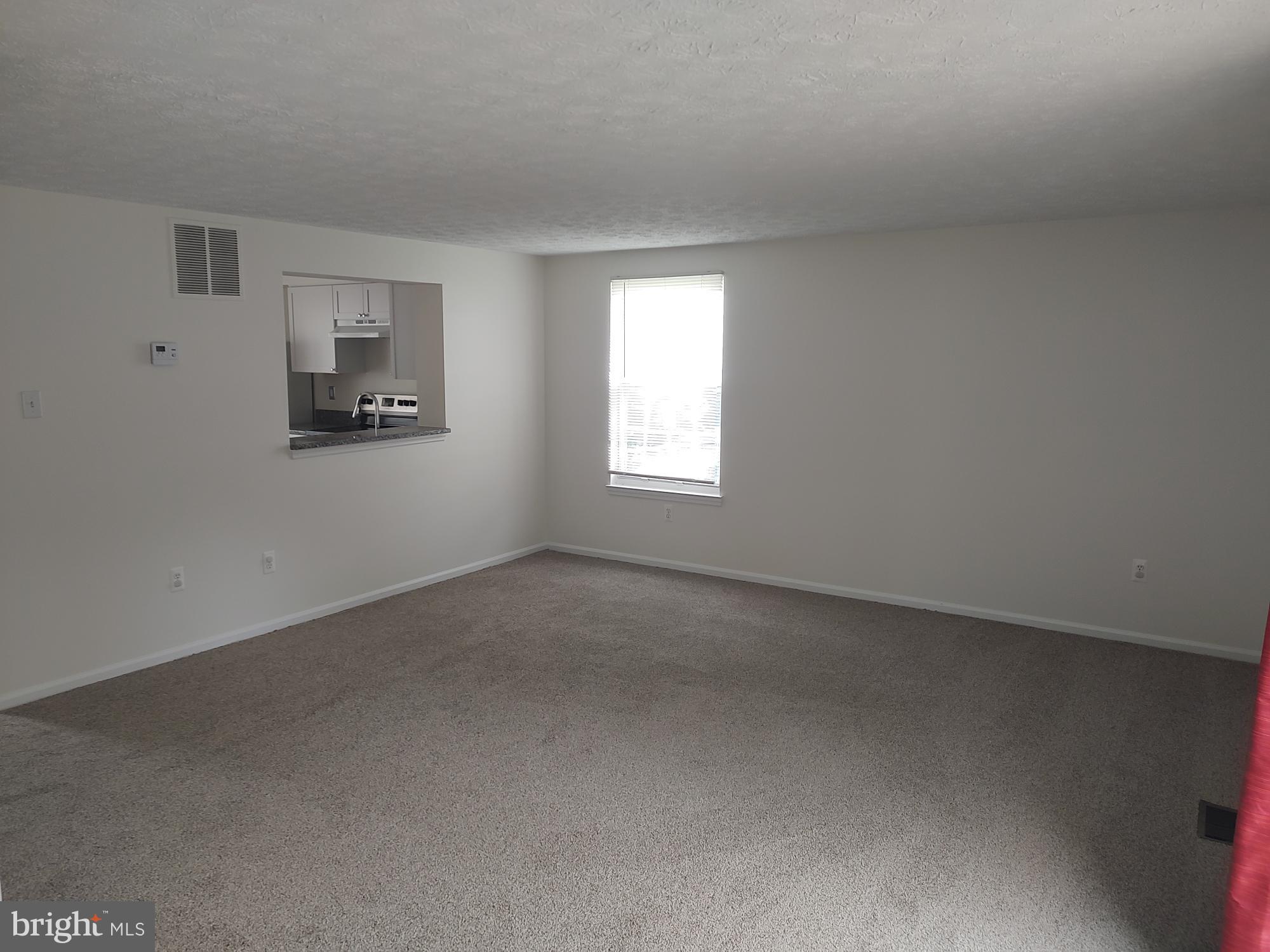 CONSTANT FRIENDSHIP - Residential Lease