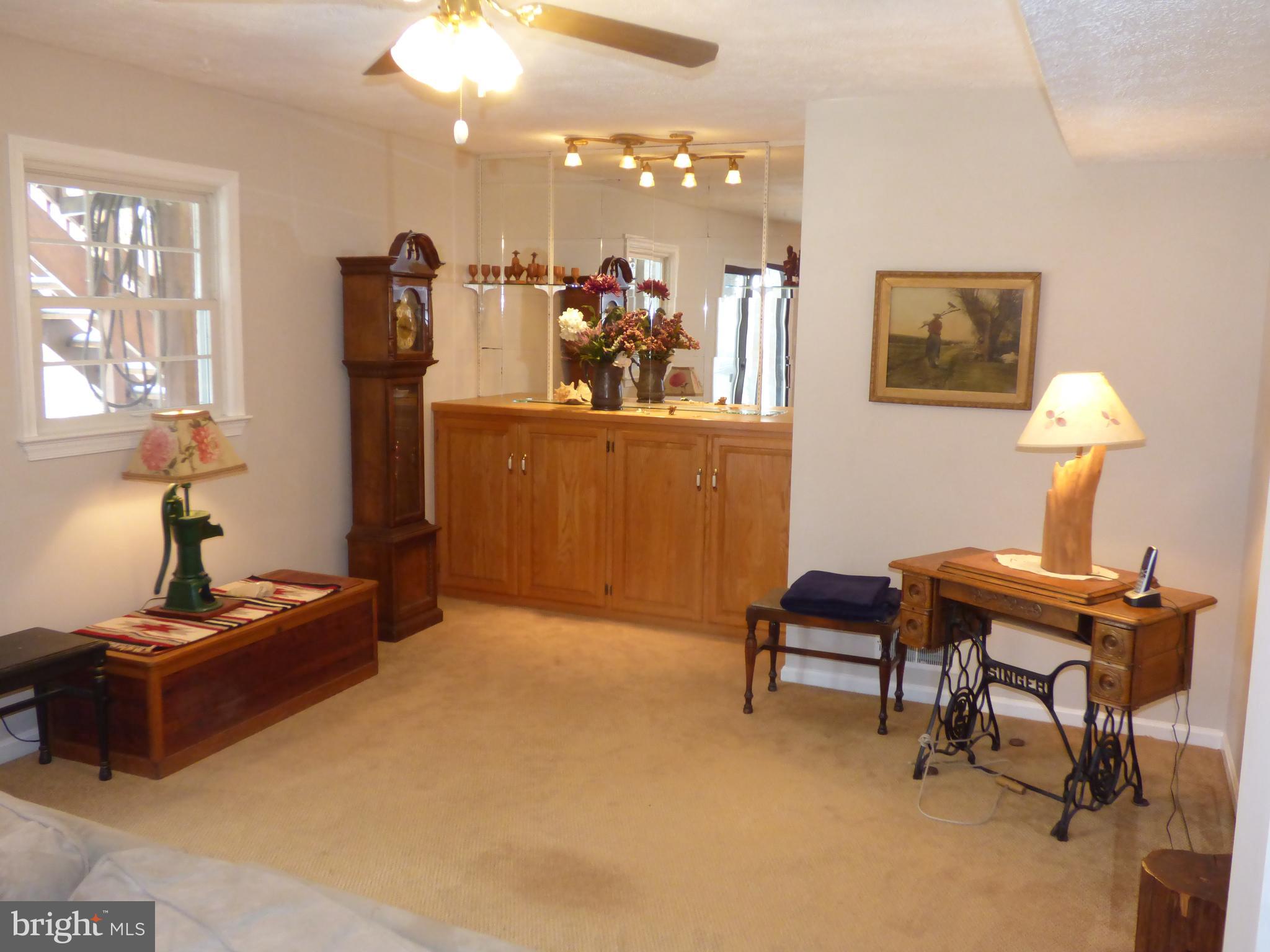 ORANGE HUNT ESTATES - Residential