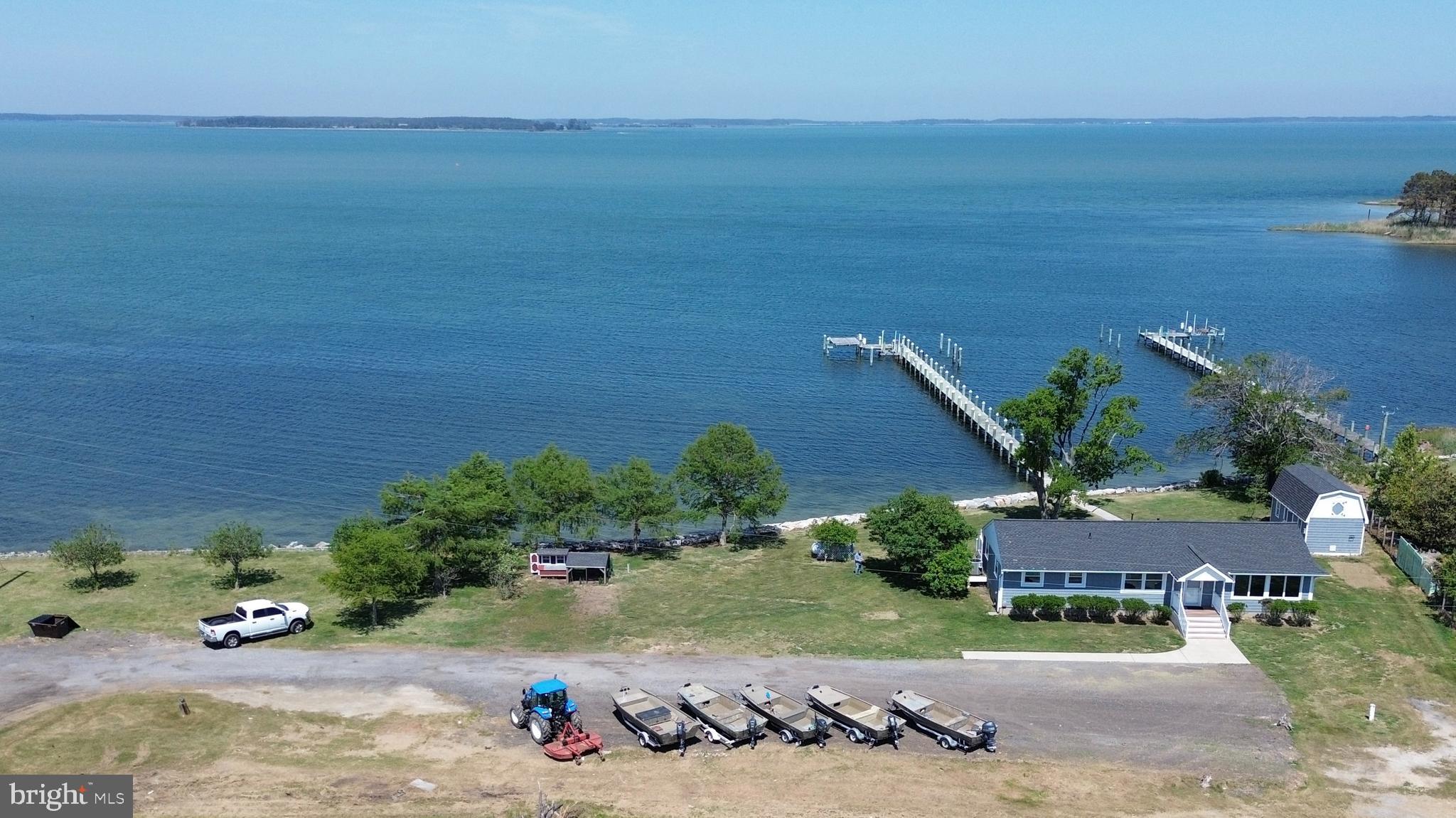 MUDDY HOOK COVE - Residential