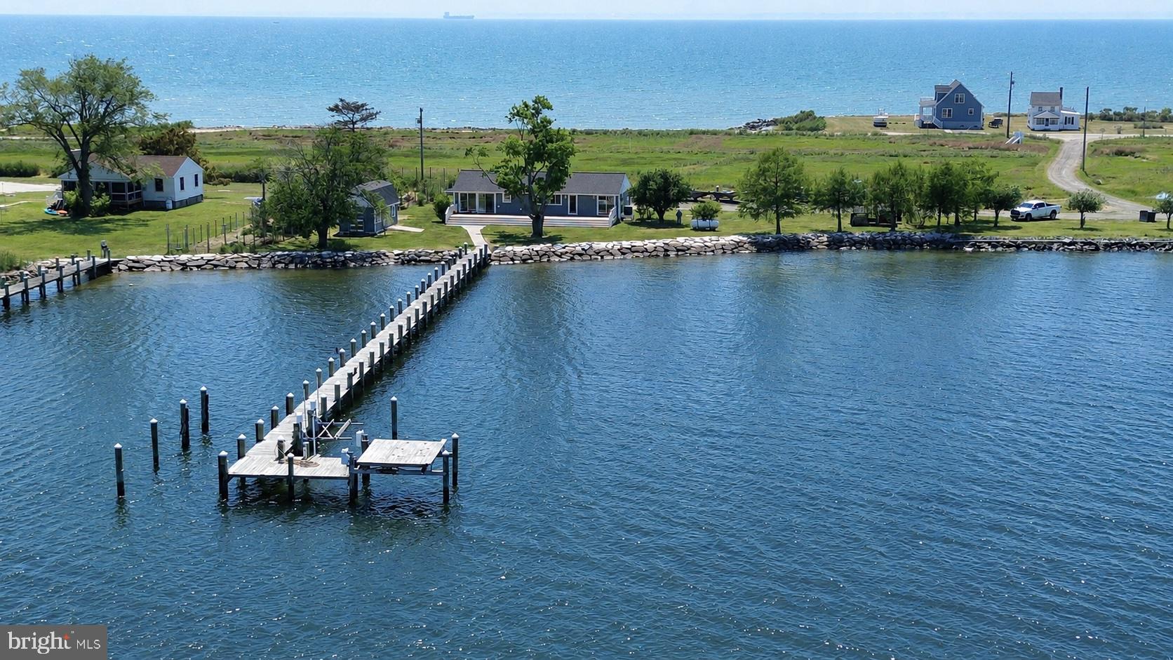 MUDDY HOOK COVE - Residential