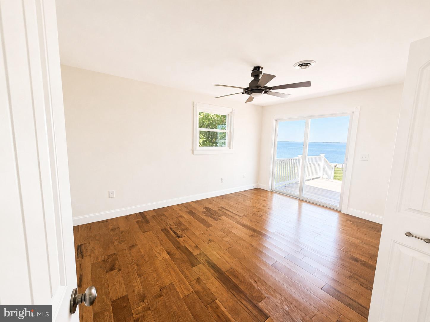 MUDDY HOOK COVE - Residential