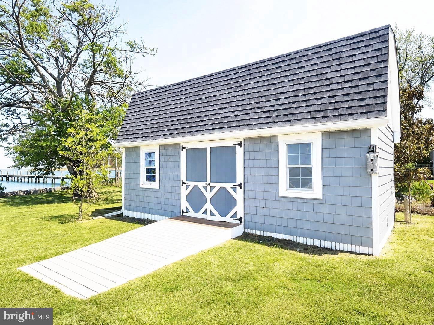MUDDY HOOK COVE - Residential