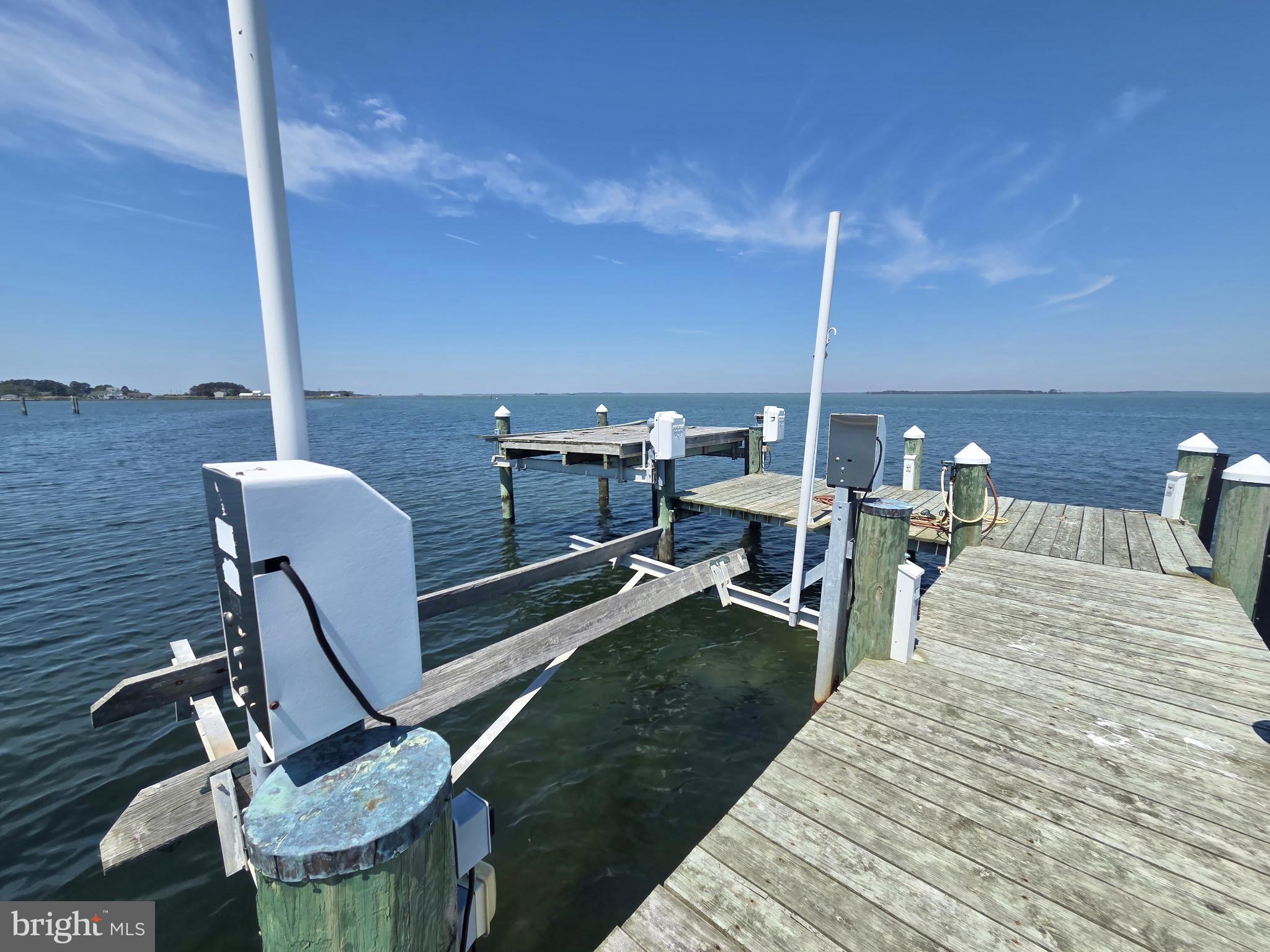 MUDDY HOOK COVE - Residential