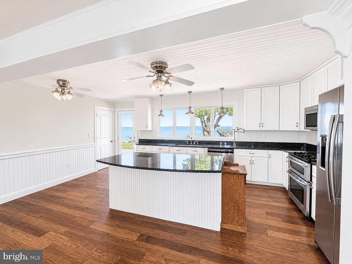MUDDY HOOK COVE - Residential