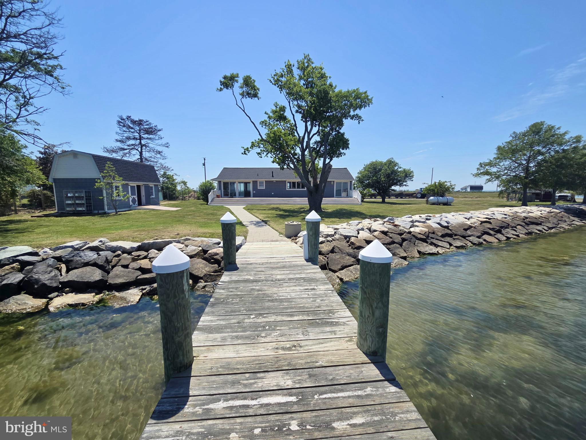 MUDDY HOOK COVE - Residential