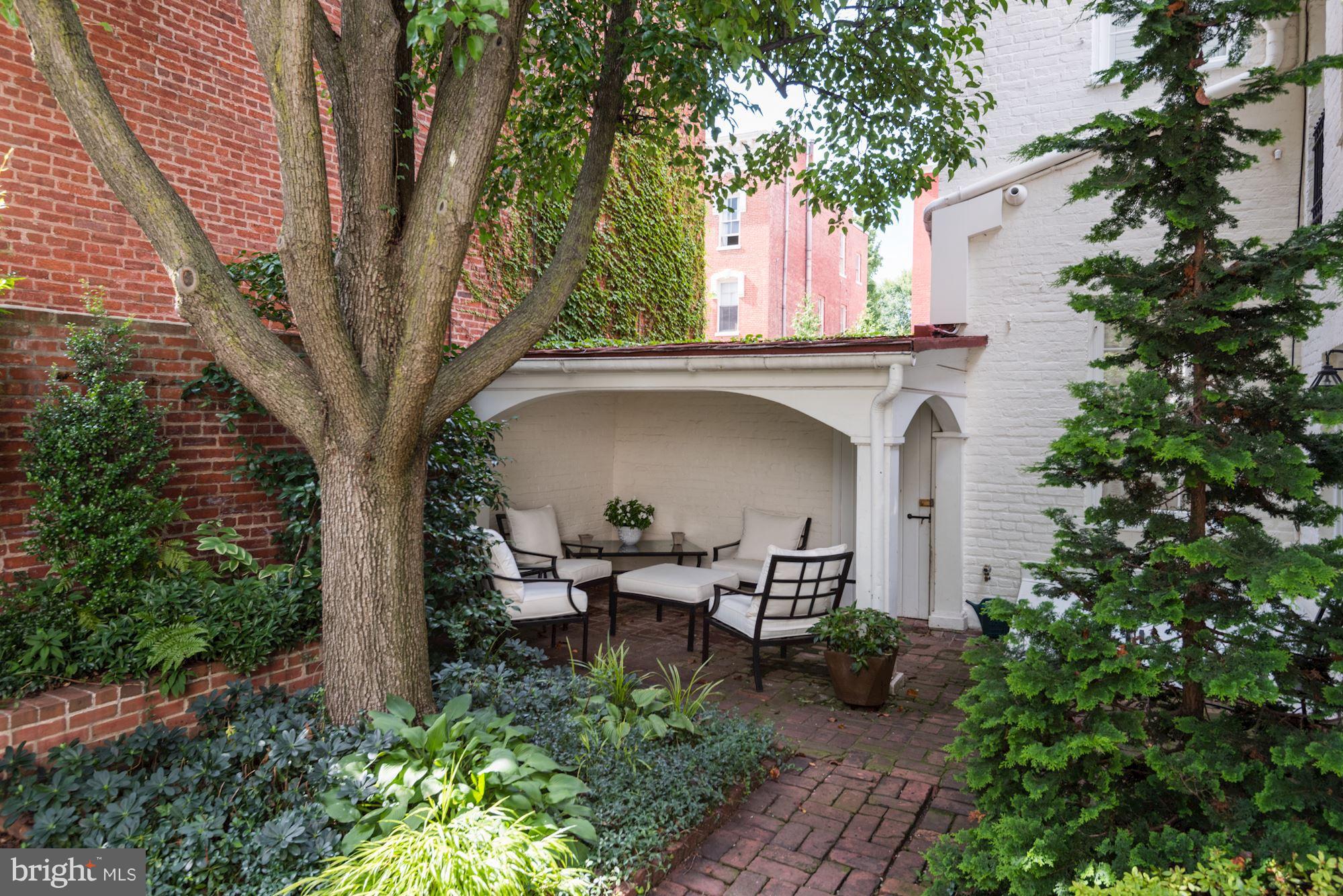 GEORGETOWN - Residential