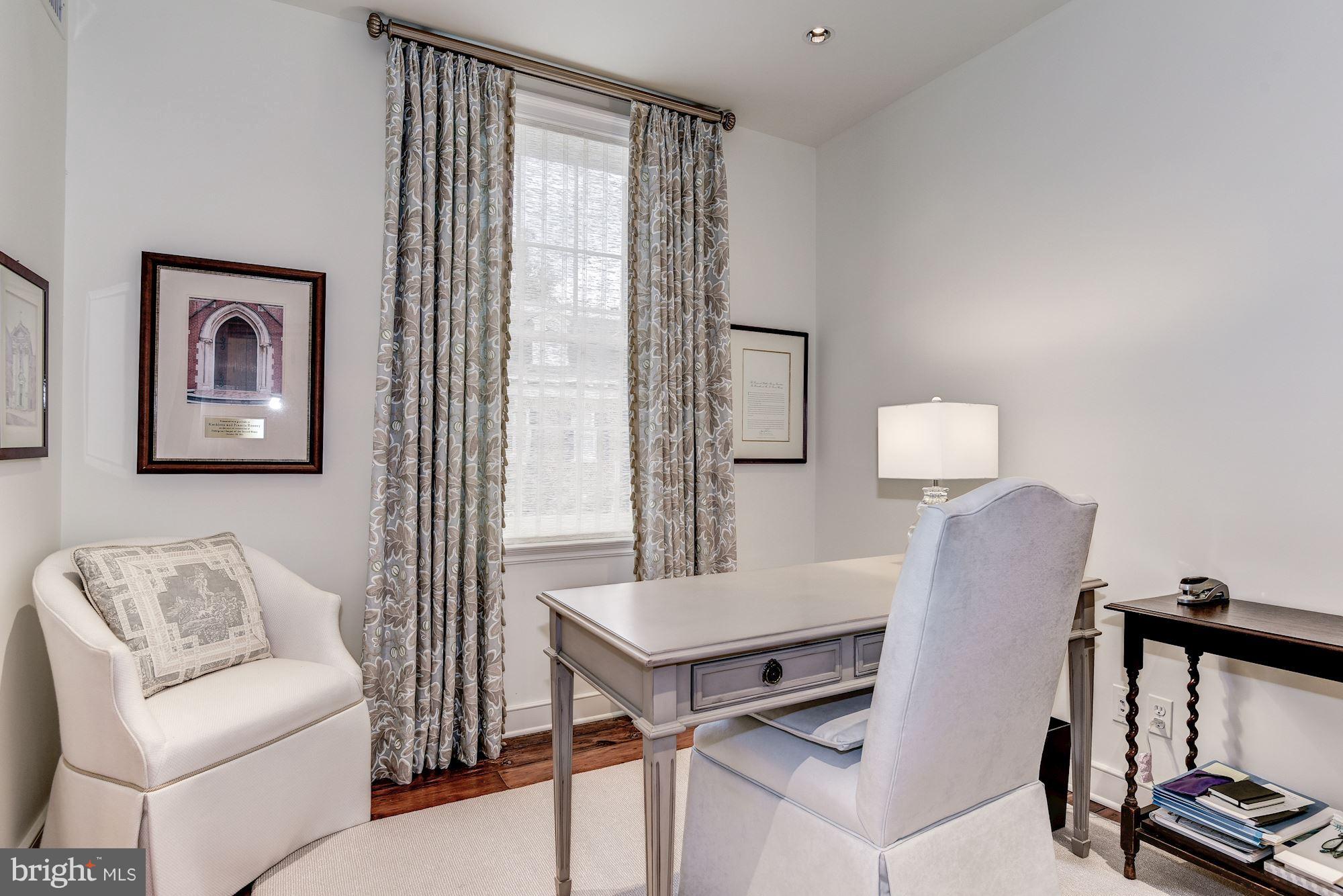 GEORGETOWN - Residential