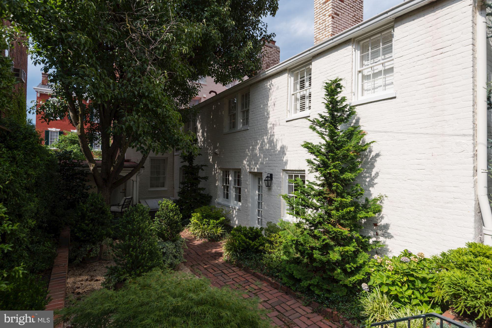 GEORGETOWN - Residential