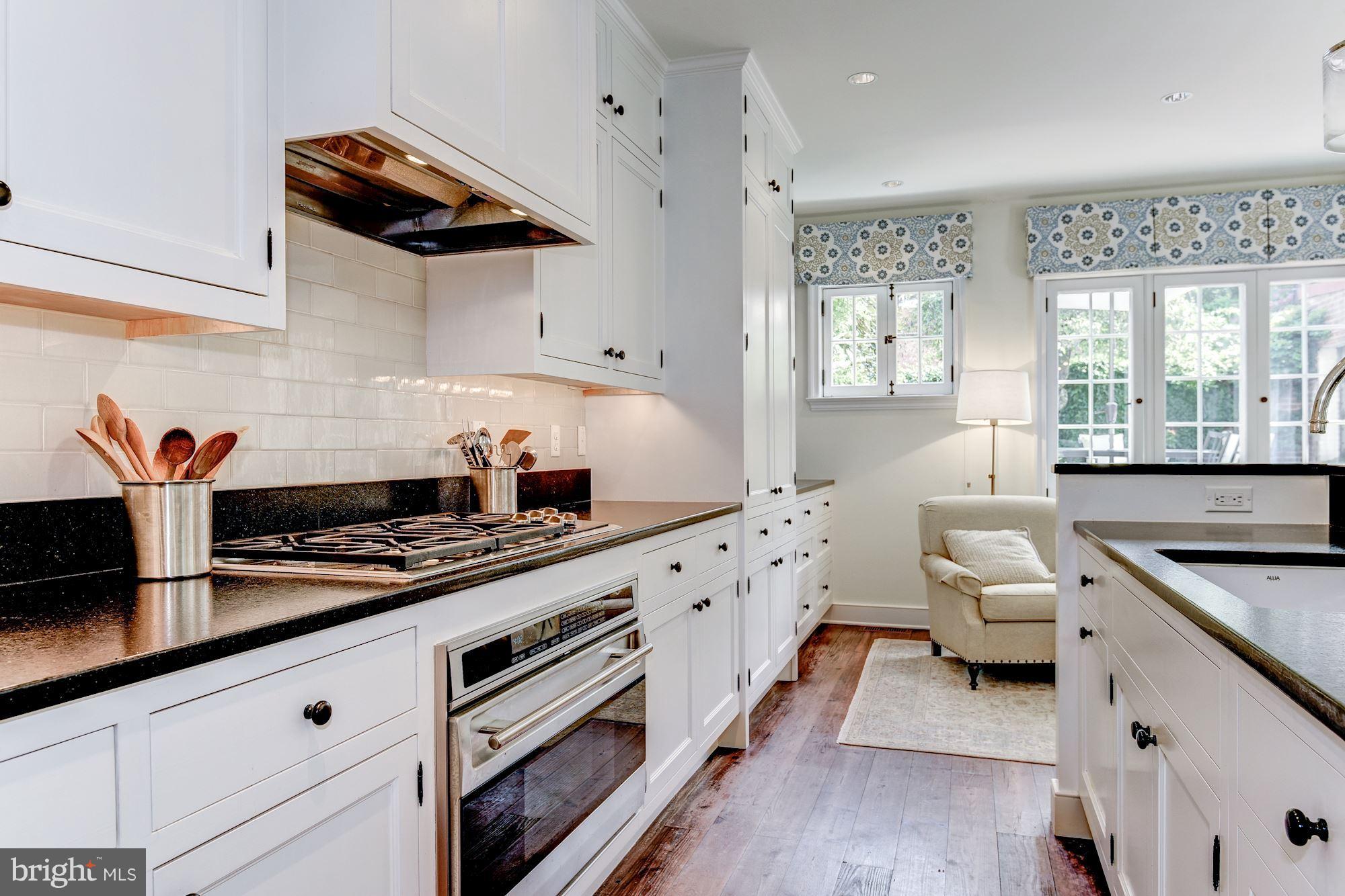 GEORGETOWN - Residential