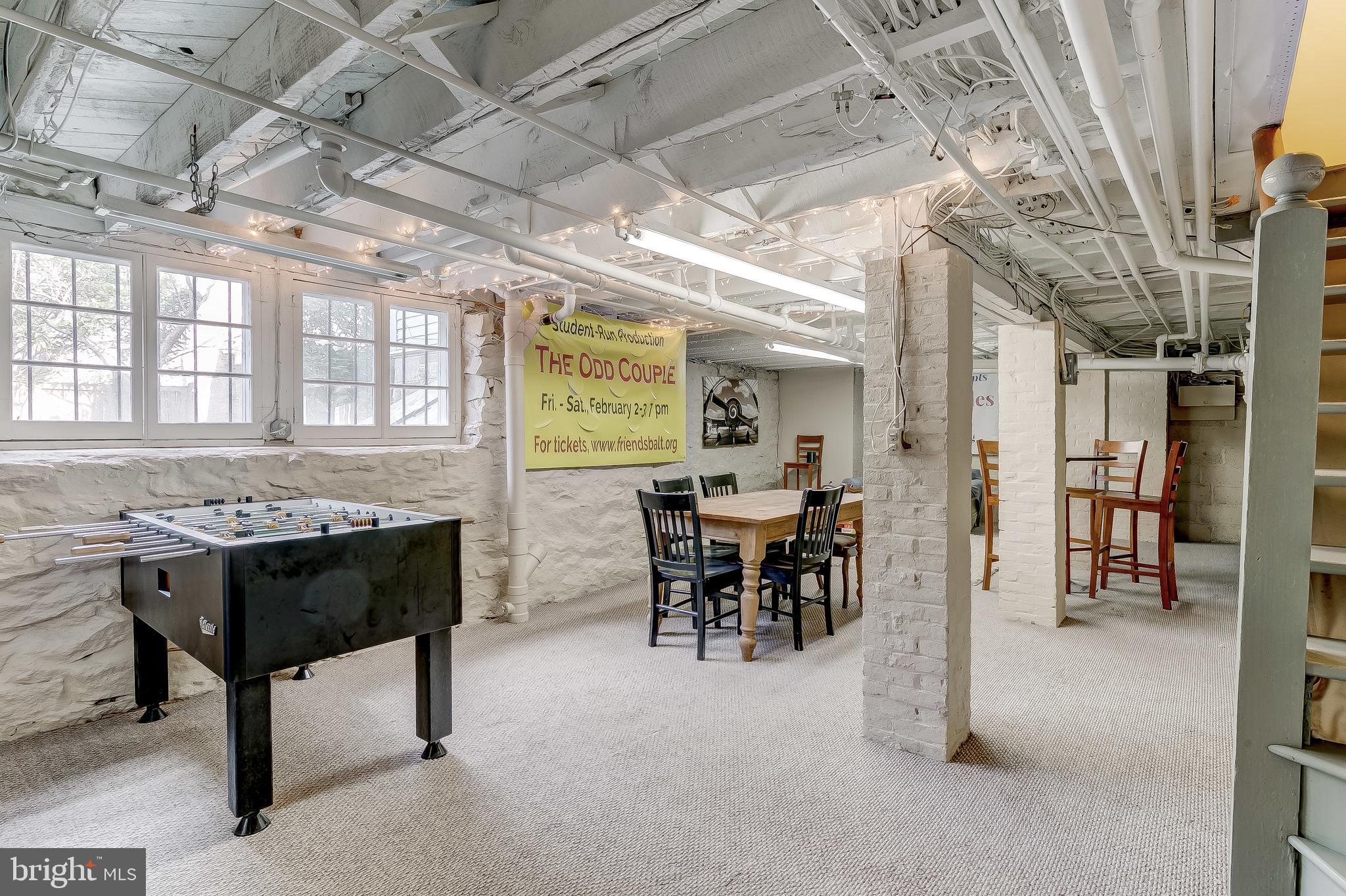 ROLAND PARK - Residential