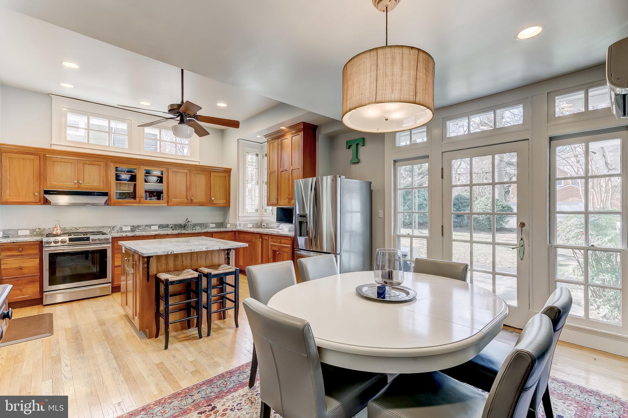 ROLAND PARK - Residential