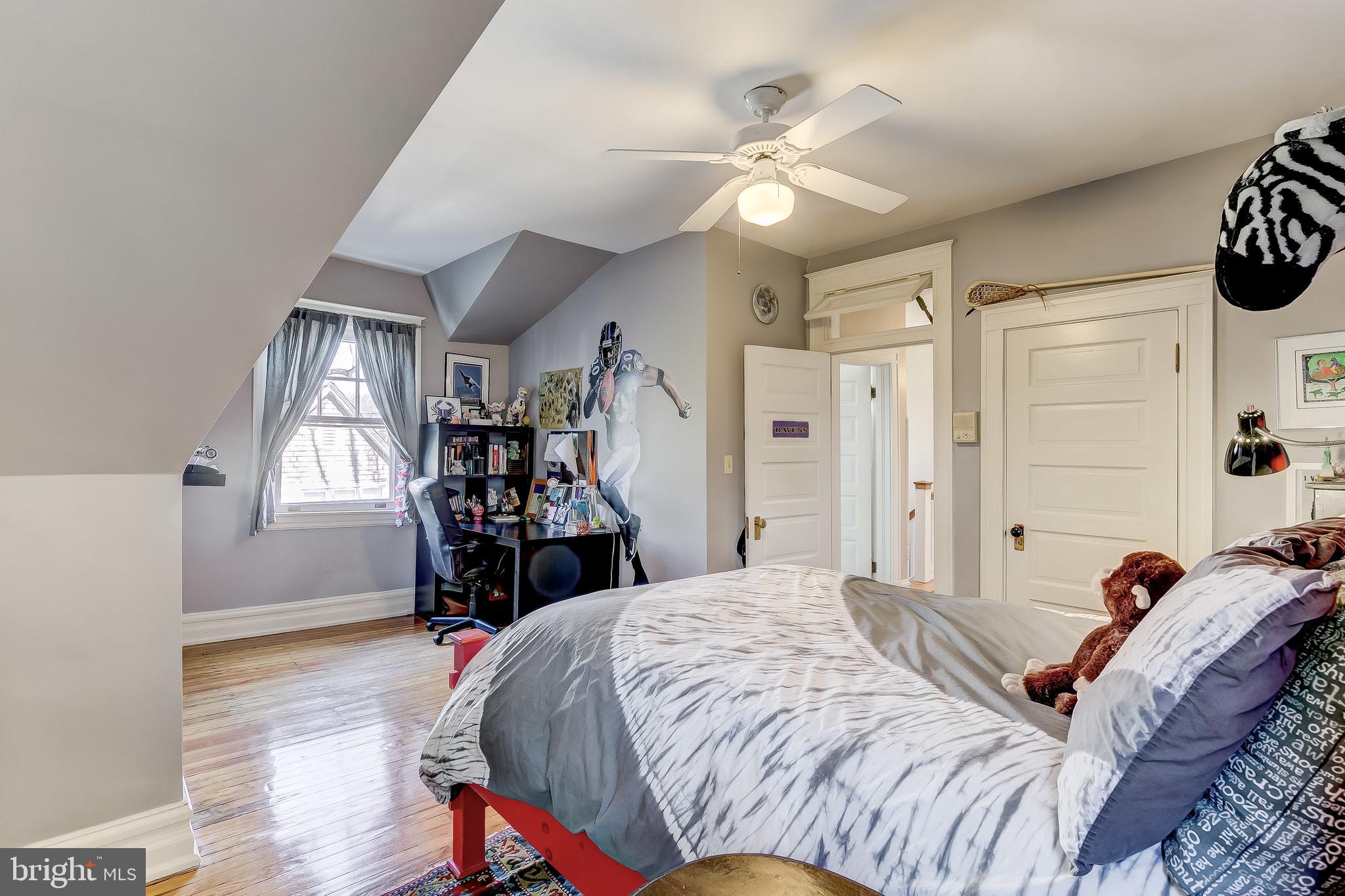 ROLAND PARK - Residential