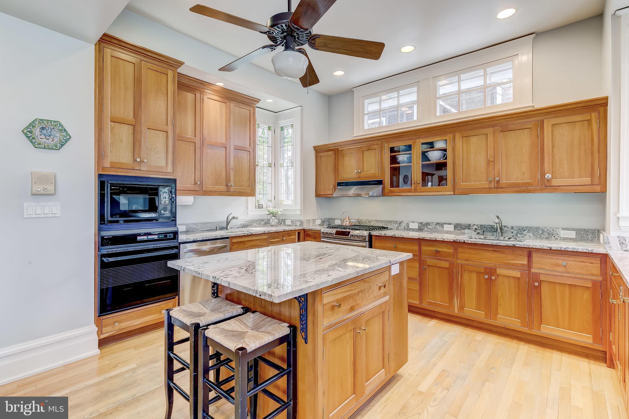 ROLAND PARK - Residential