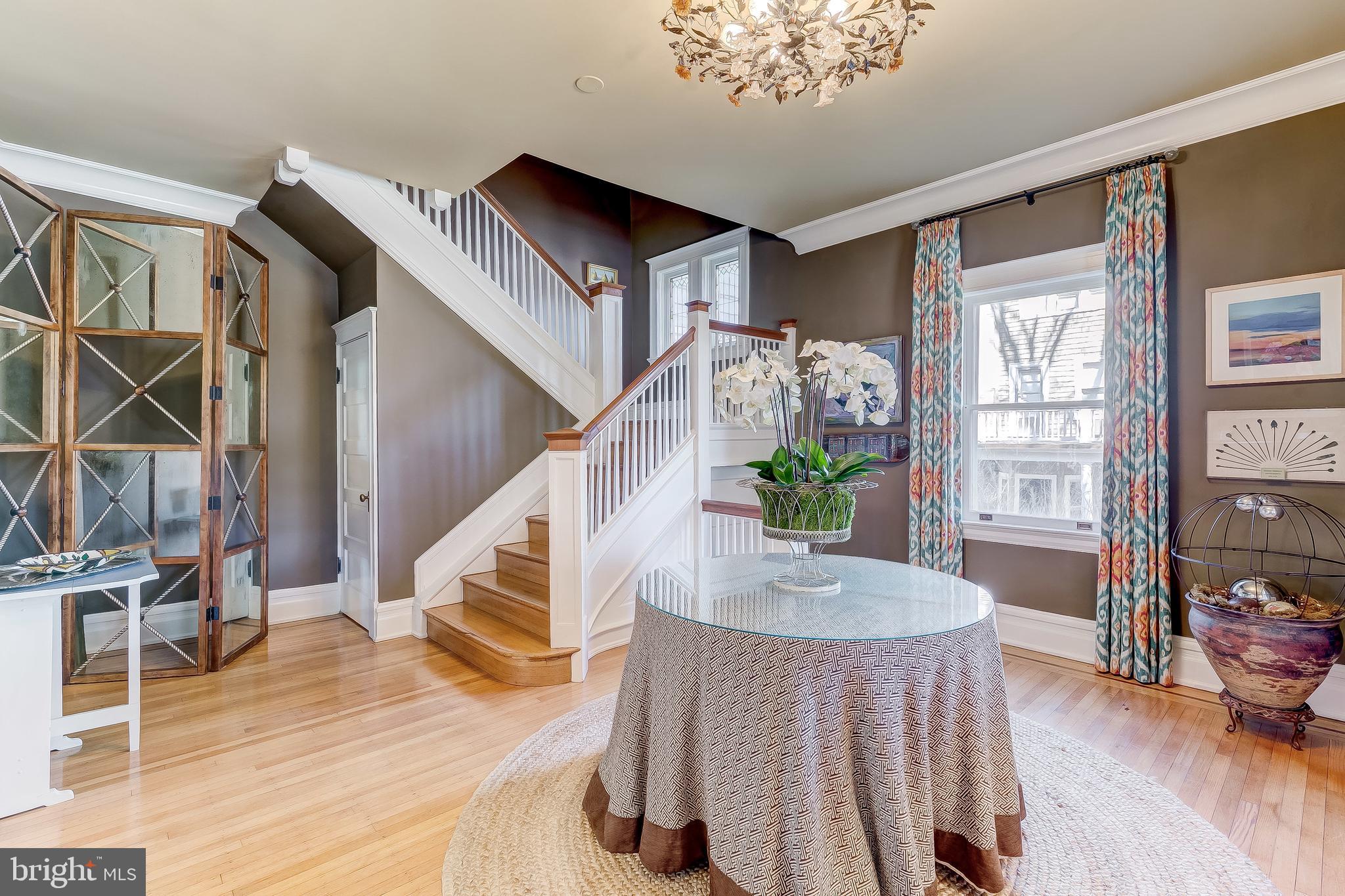 ROLAND PARK - Residential