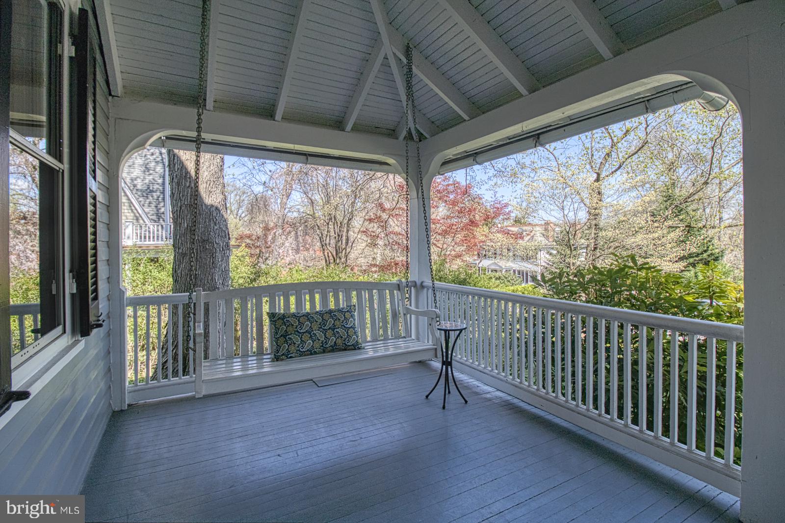 ROLAND PARK - Residential