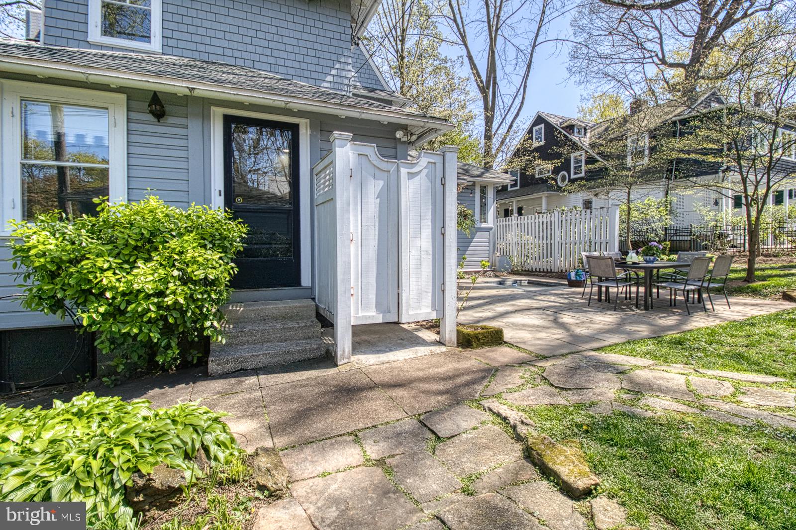 ROLAND PARK - Residential